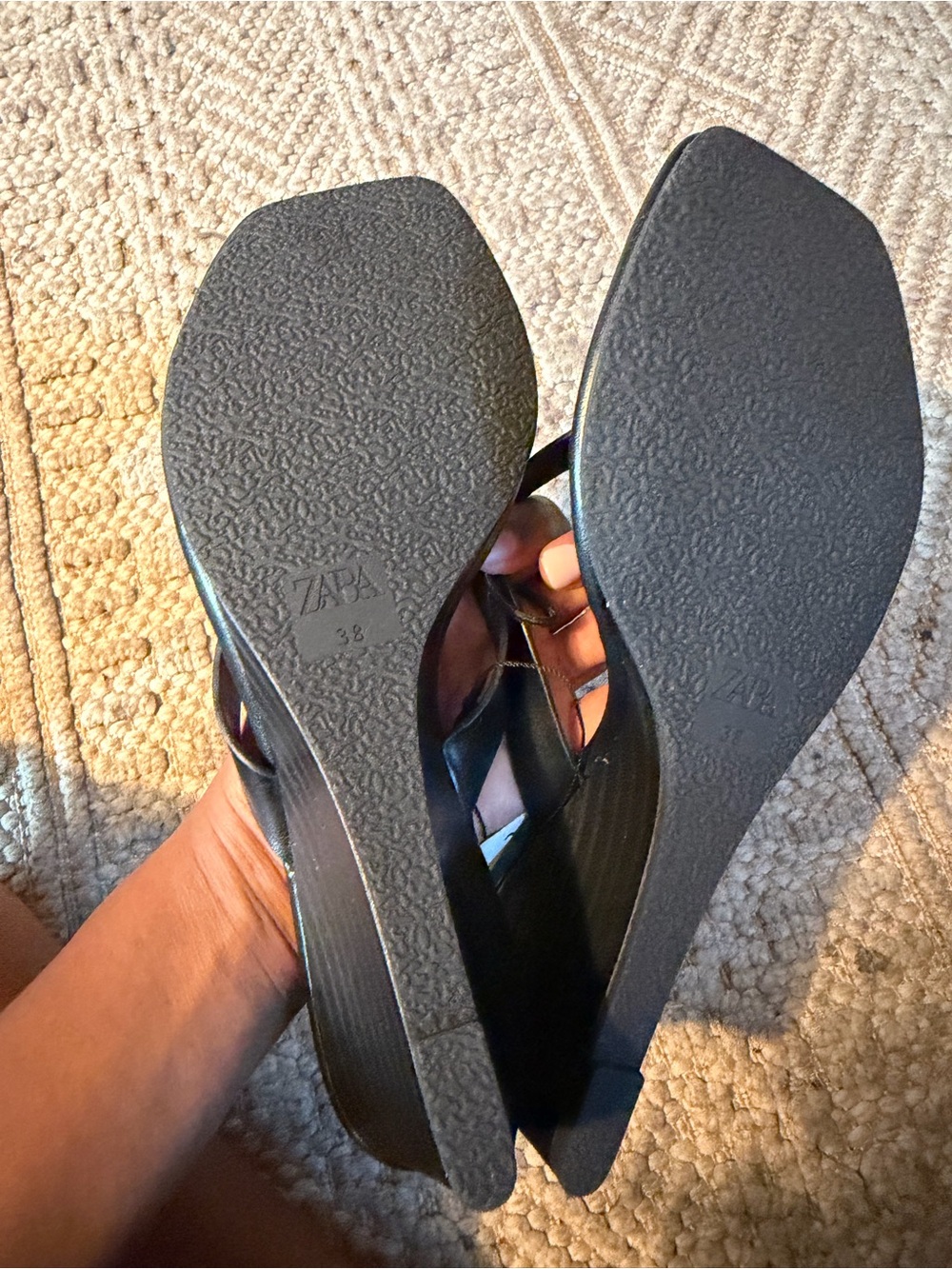 Zara Black Square-Toe Thong Wedge Sandals - Minimal Chic - Picture 7 of 8